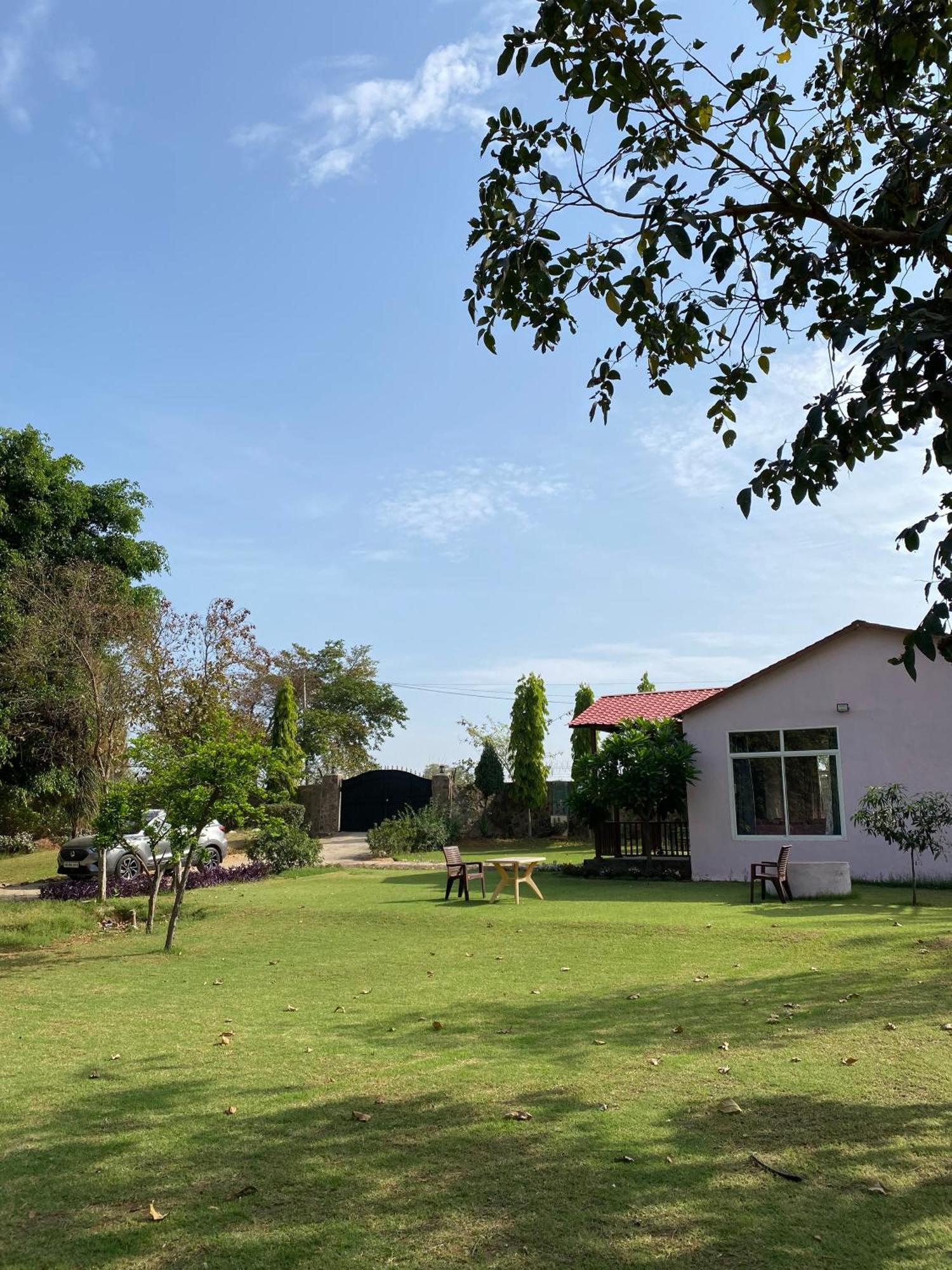 Orchard At Sarai Βίλα Γκουργκάον Εξωτερικό φωτογραφία