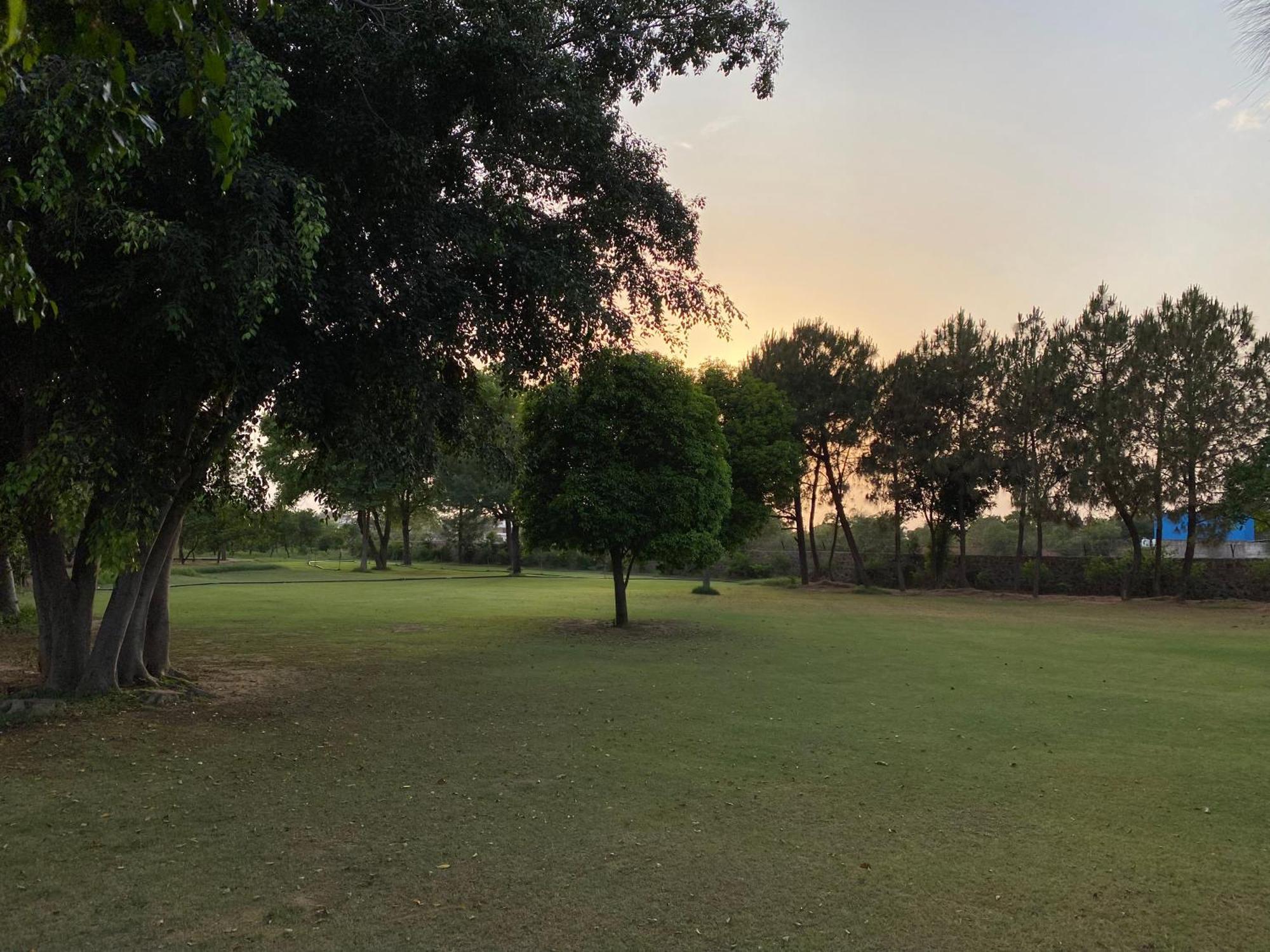 Orchard At Sarai Βίλα Γκουργκάον Εξωτερικό φωτογραφία